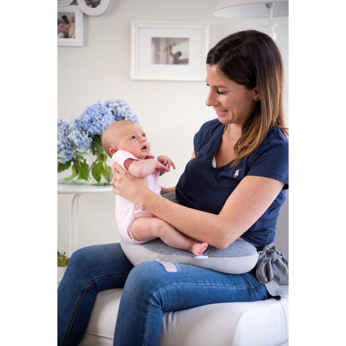 Boppy Anywhere Cuscino Allattamento3